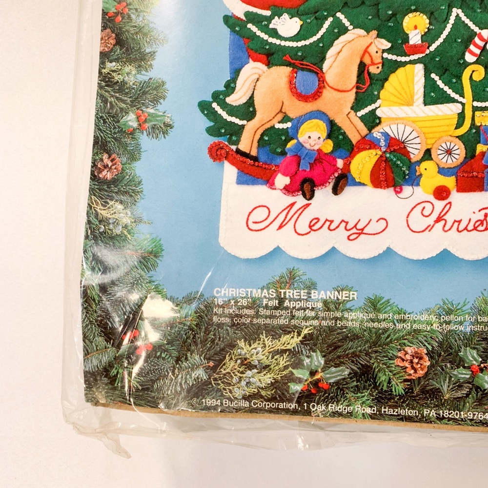 BUCILLA® 'Christmas Tree Banner' Felt Applique Kit - Picture 5 of 8